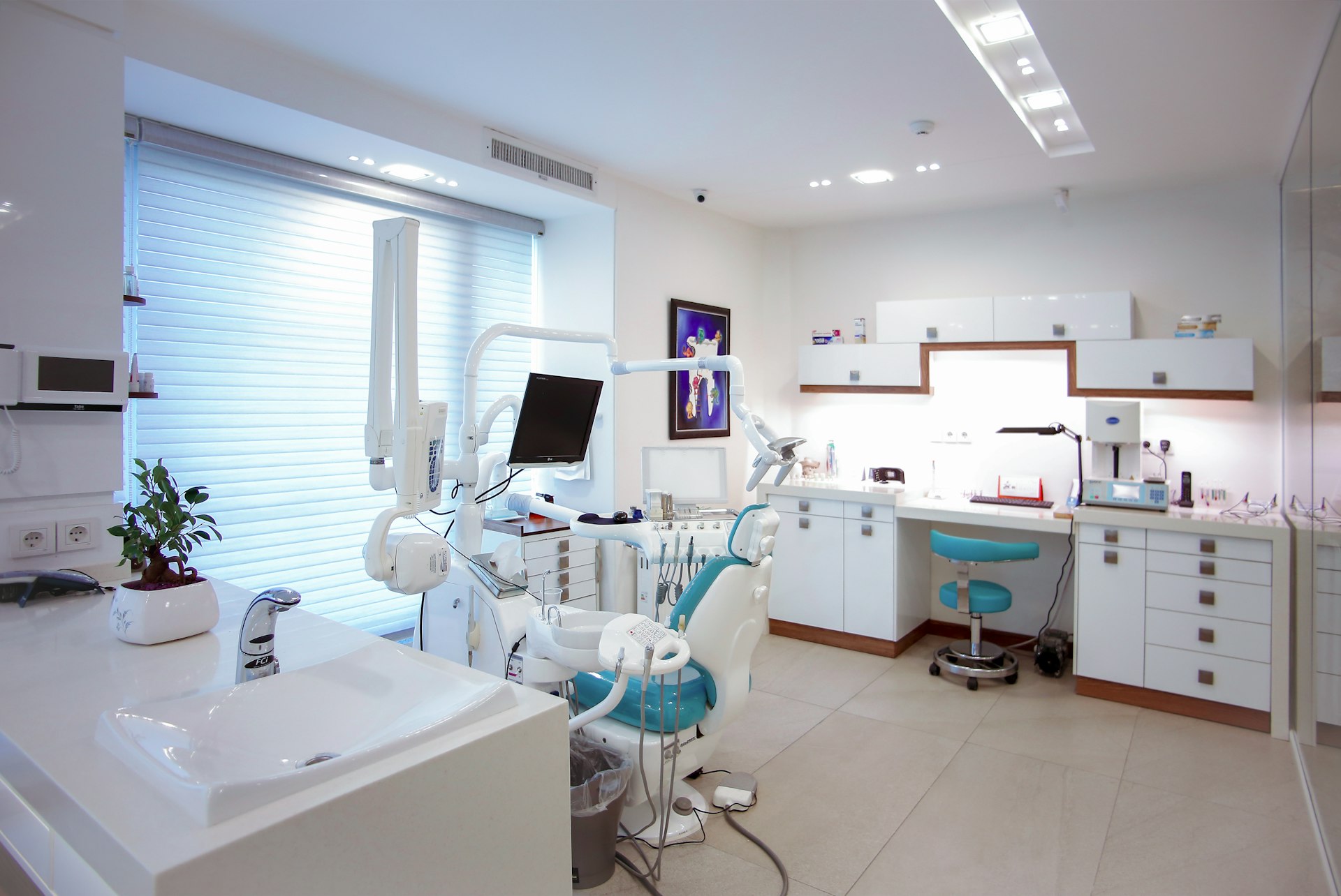 Modern dental office treatment room